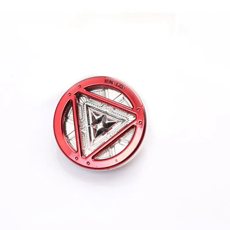 The New Marvel Peripheral Avengers Iron Man Energy Reactor Alloy Keychain Is A Fashionable and Trendy Bag Decoration Pendant