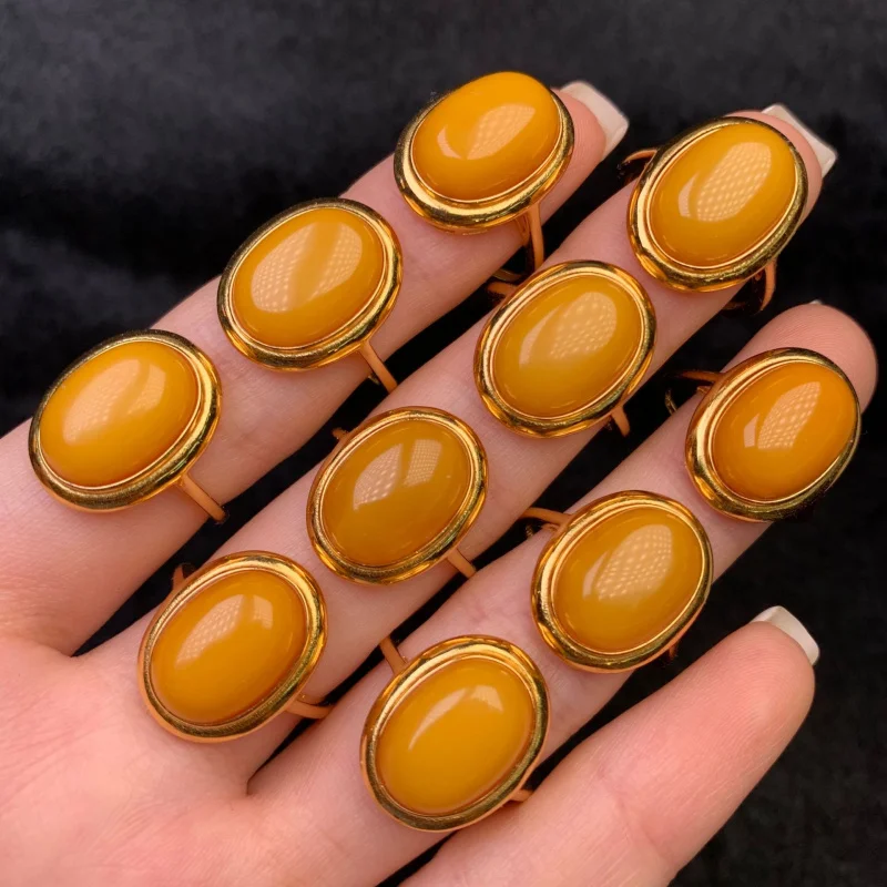 Natural Russian Beeswax Old Honey Rich and Full Wax S925 Silver Inlaid Women's Ring