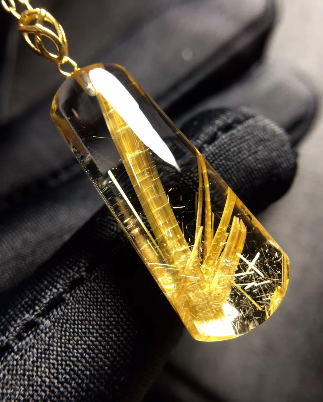 

Ожерелье с кулоном из натурального кварца, 28 х11х7 мм