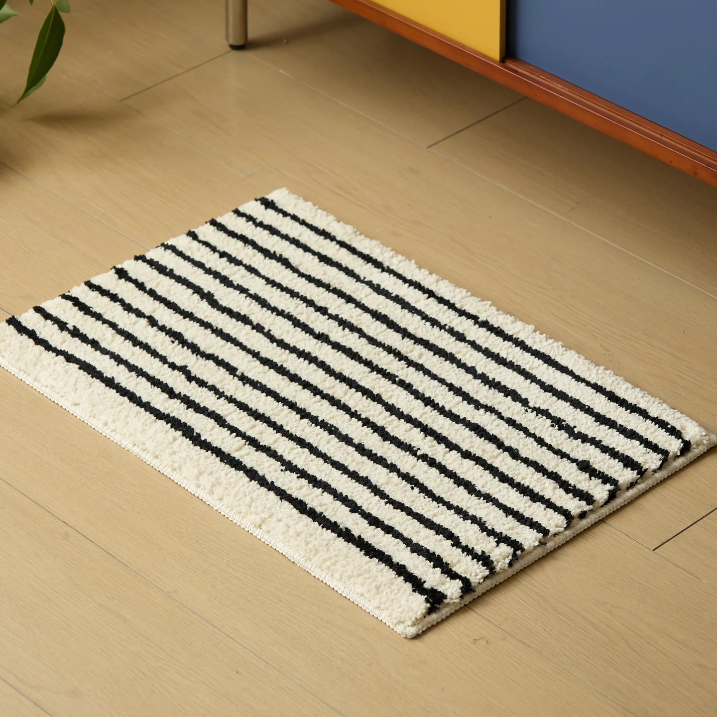 Plush Floor Mat Household Bathroom Creative Water-absorbing Quick-drying Foot Mat Bedroom Bedside Blanket Anti-slip and Cool Pad
