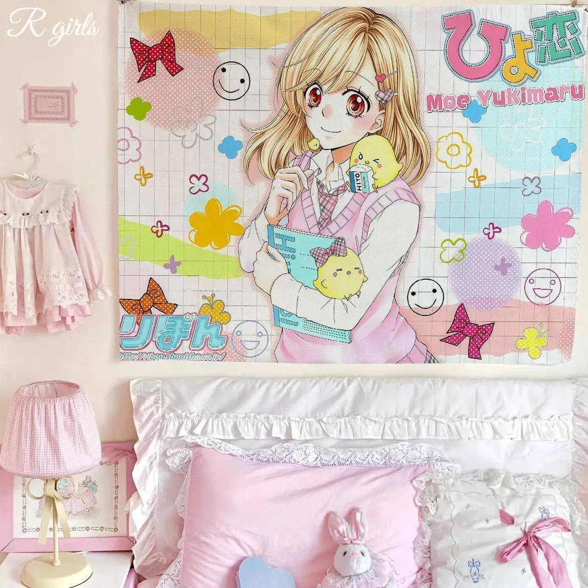 VIKAMA Kawaii Sugar Soldier Anime Mädchen Wandteppich, pastellfarbener gestreifter Hintergrund, Wandbehang für Mädchen, Schlafzimmerdekoration – Detail 4