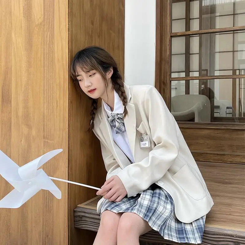 2025, Frühling und Herbst, weißes JK-Uniform-Set, College-Stil, Damen-Blazer, Langarm-Shirt, blau, kurzer karierter Rock