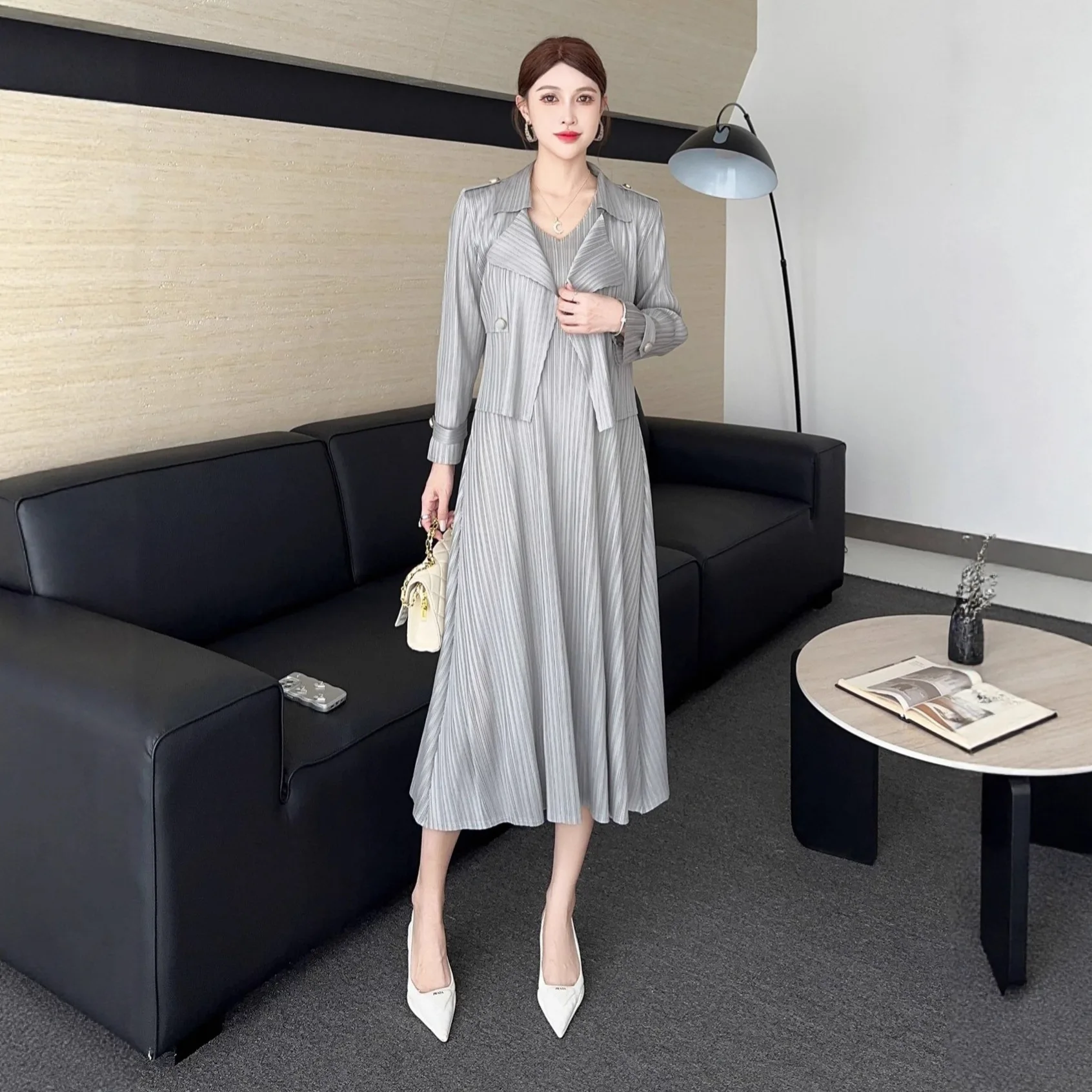 Miyake Pleated Autumn New Outfit Set for Women, Simple, Fashionable, High-end, Vest Skirt, Temperament Jacket Two-piece Set