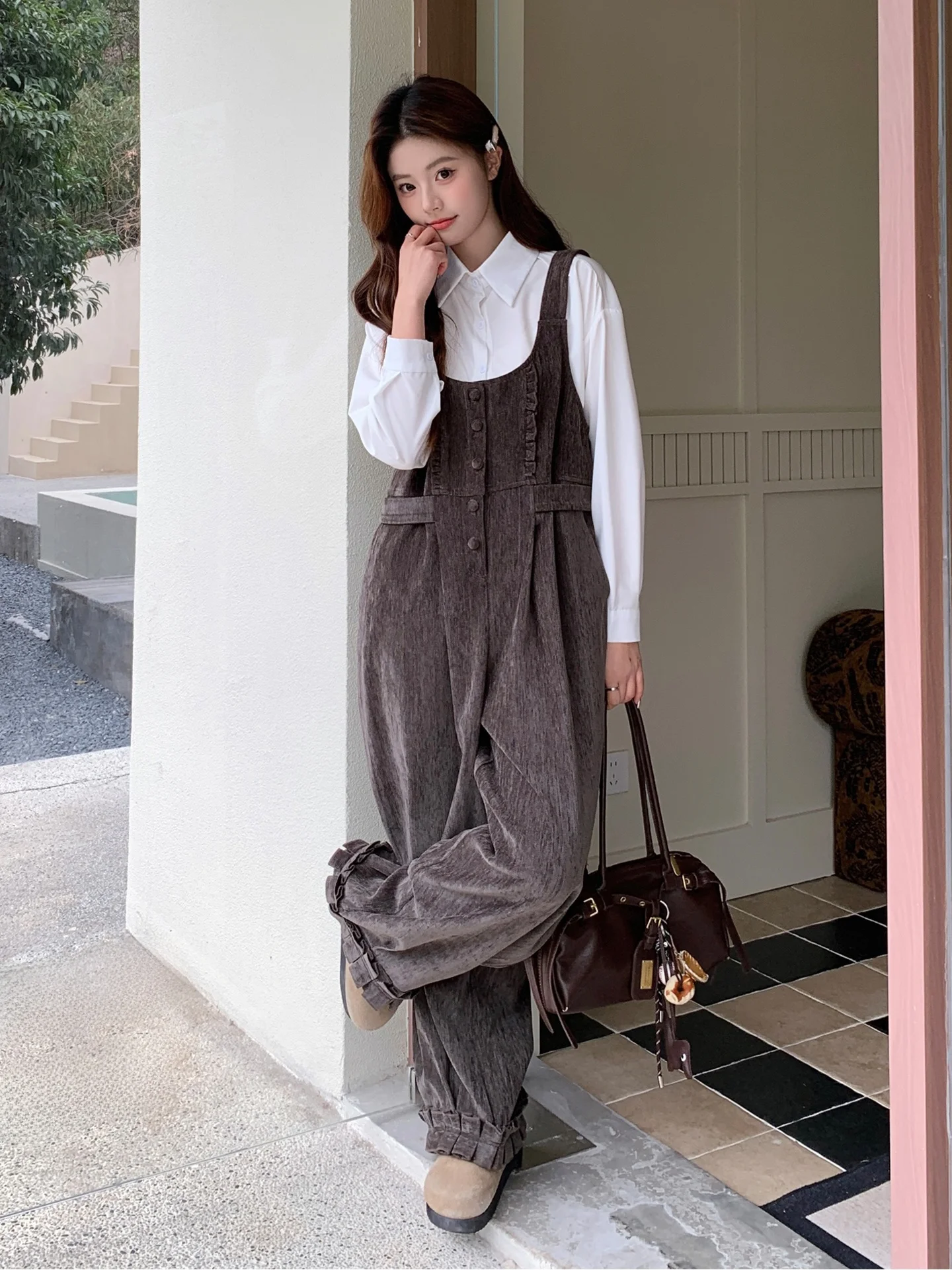 

Velvet Overalls Women's Spring 2026 New Sle Casual irt Two-Piece Set Korean Version Salt Series Retro Sle Long Pants