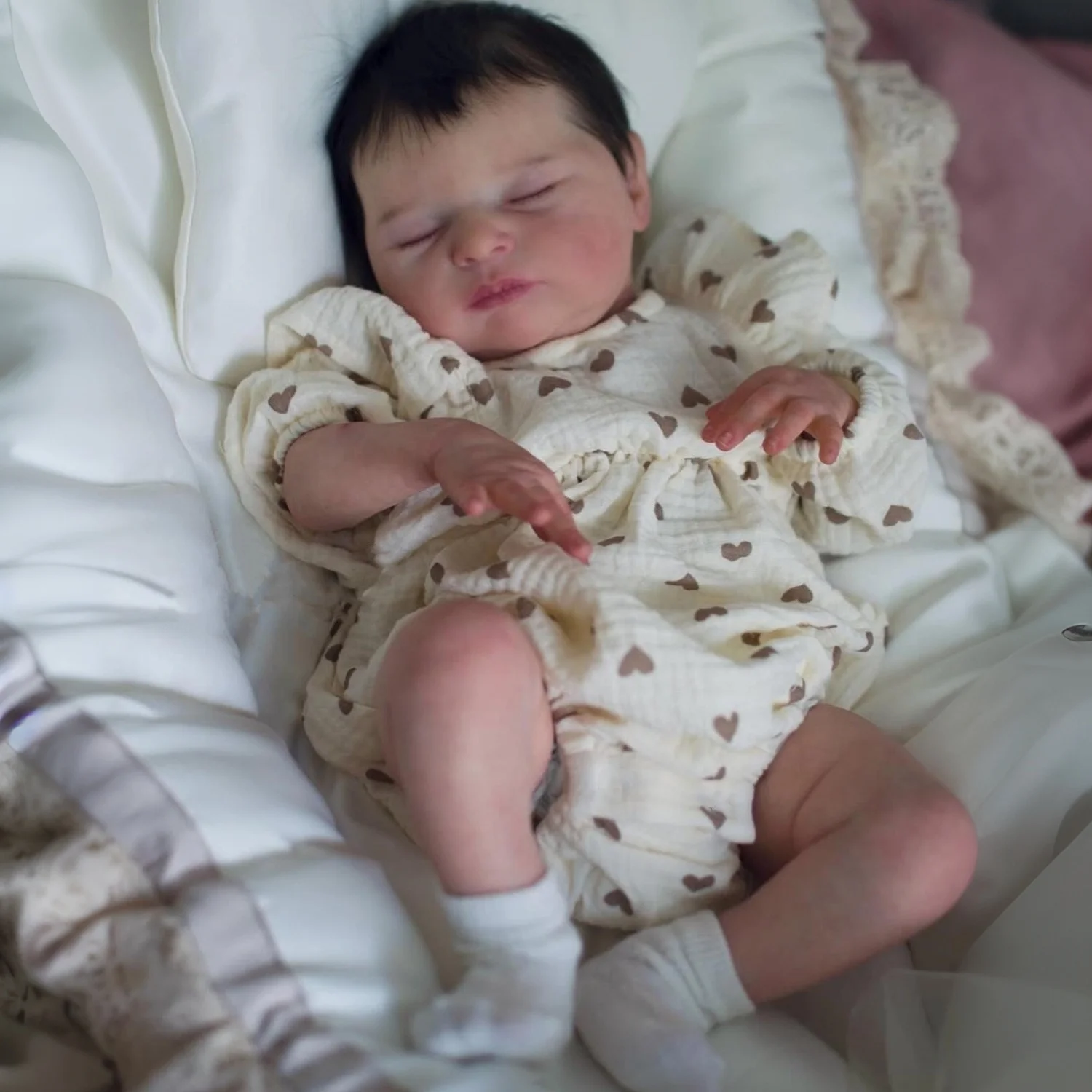 BZDOLL Cloth Body Vinyl Limbs 50 CM 3D-Paint With Visible Veins Asleep Reborn Baby Doll Toy Lifelike Collectable Humanoid Doll