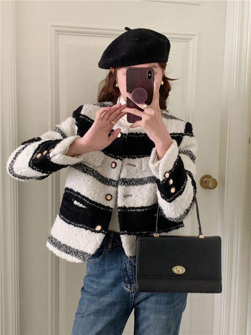 

Осенне-зимнее утепленное шерстяное пальто в полоску с круглым вырезом, женская куртка простого кроя, маленький размер, черно-белое, золотисто-синее, классический стиль