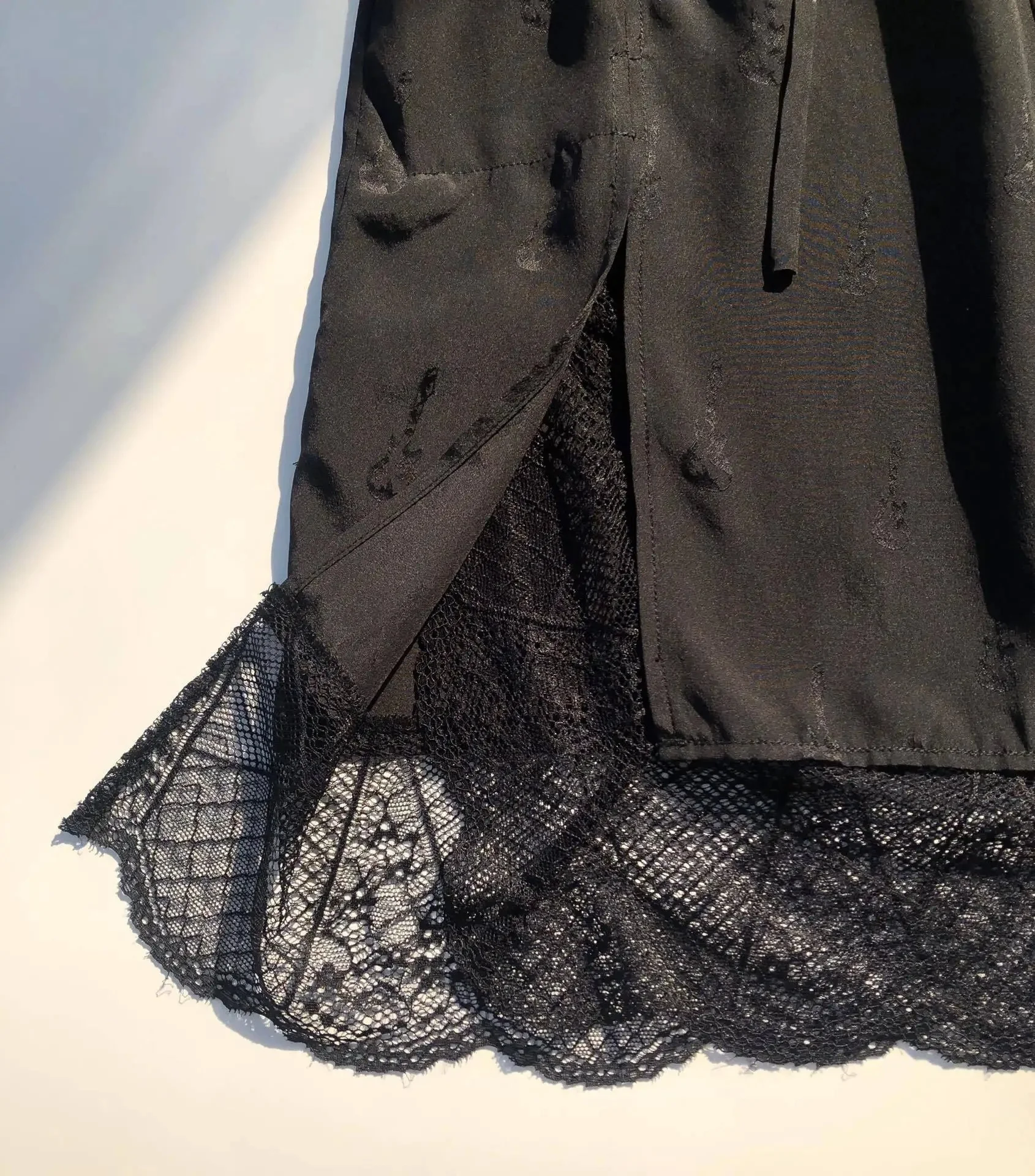 Zwarte vrouwen 100% moerbeizijde rok Franse jacquard viool kant mooie minirok