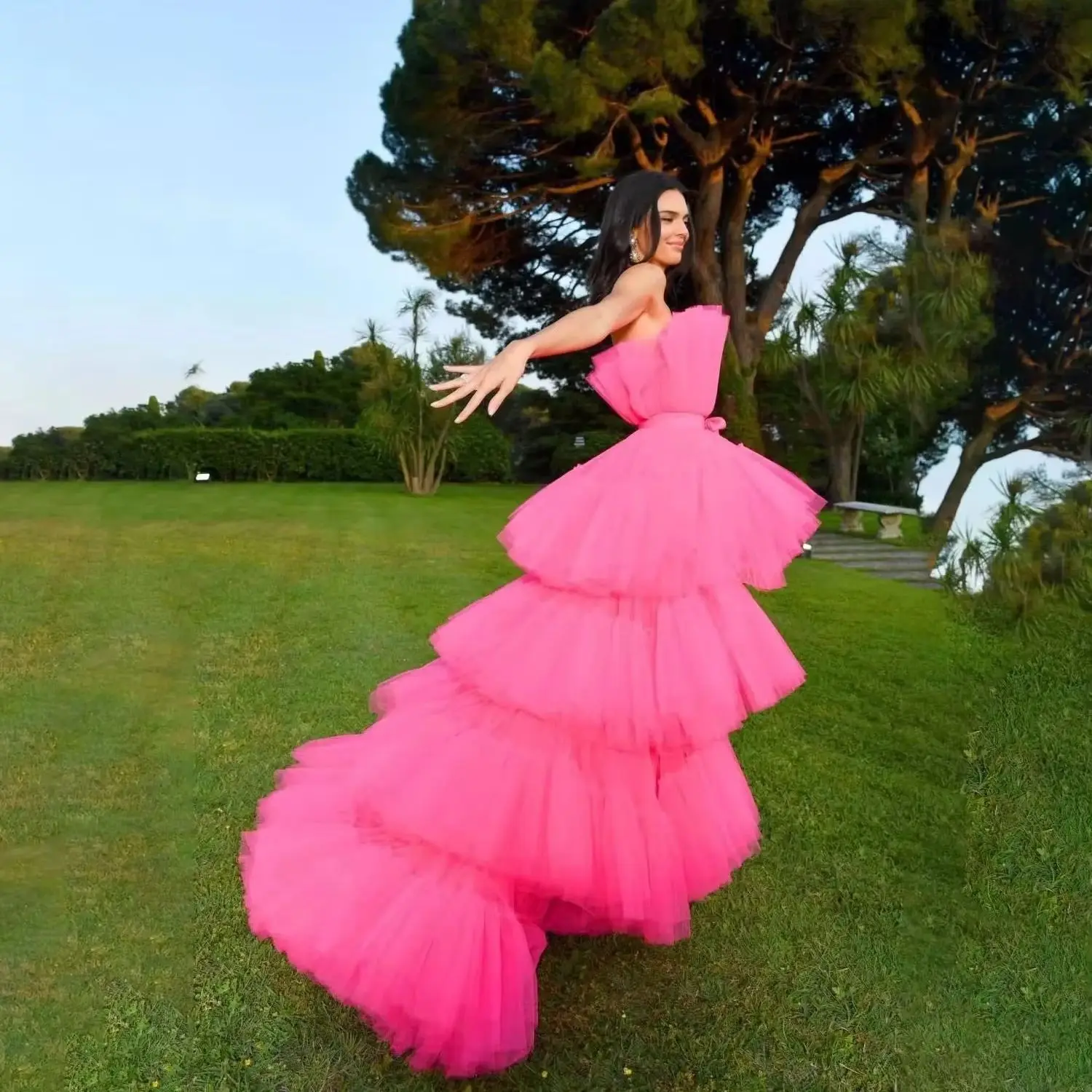 Pretty Pink High Low Evening Dresses Strapless Tiered Tulle Formal Celebrity Party Puffy Long Prom Pageant Dress Vestidos de Noi