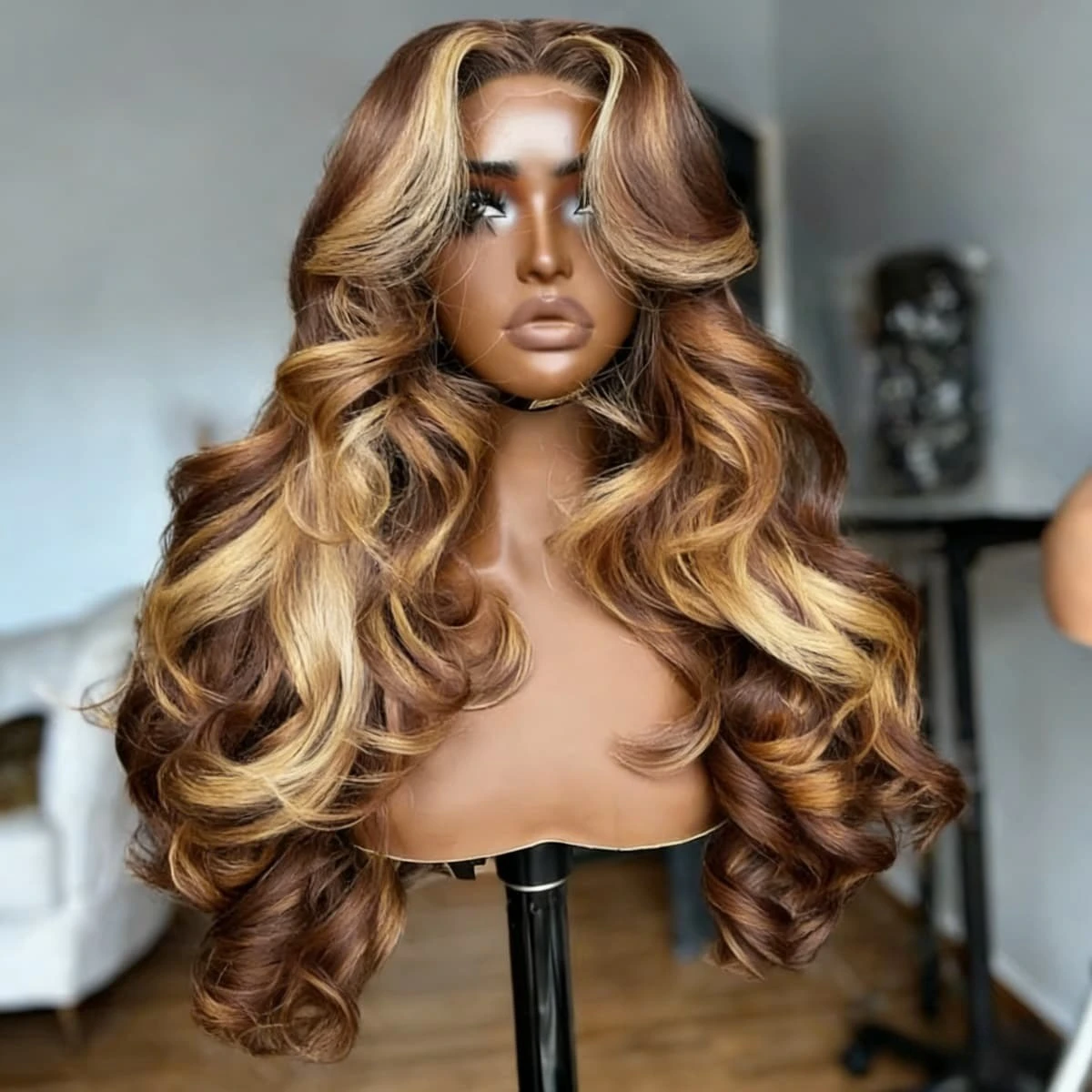 

Синтетические парики Honey Blonde 4/27, 13x4 HD, с эффектом Body Wave, на кружевной основе, термостойкие, плотность 200%, для повседневной носки и вечеринок