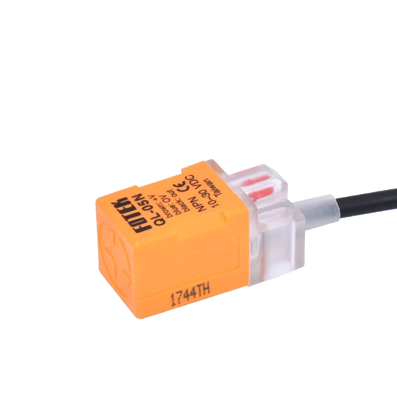 Yang Ming proximity switch QL-05N three-wire NPN normally open sensor QL-05NB/P/08N/NB