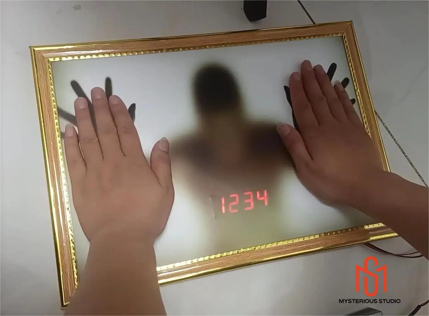 Secret room escape game mechanism props Electronic puzzle superb 1987 GY mysterious studio Complete touch Show password