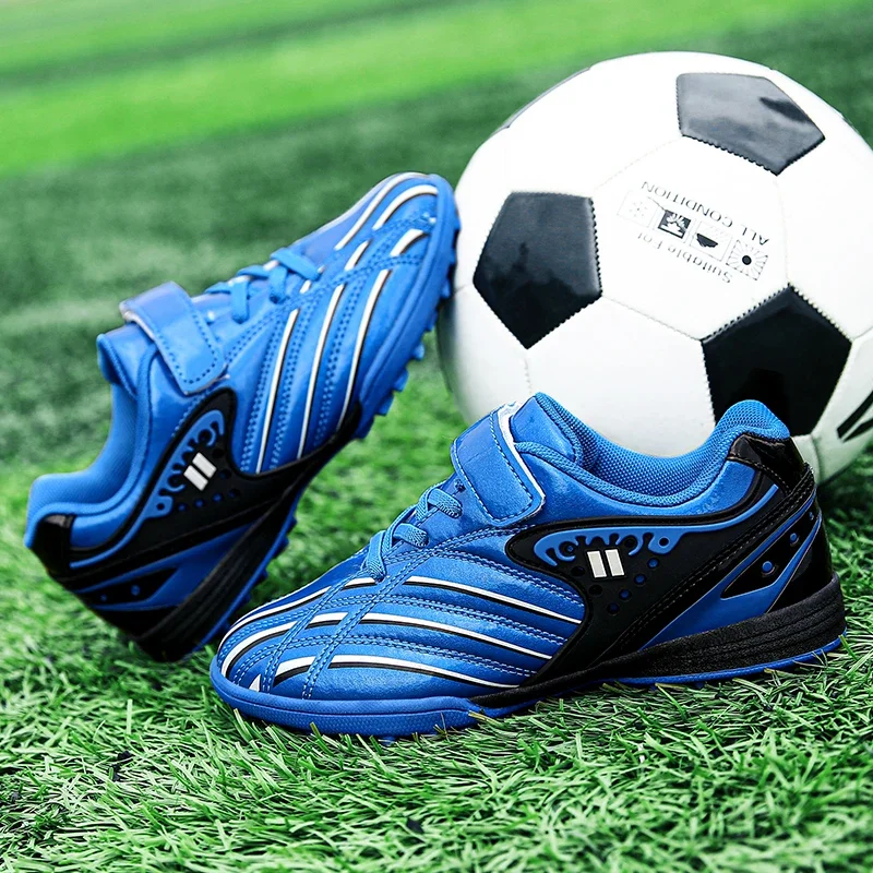 Man Football Shoes Breathable Outdoor Lightweight Soccer Shoes Male Football Futsal Shoe Sports Sneakers Unisex kids shoes