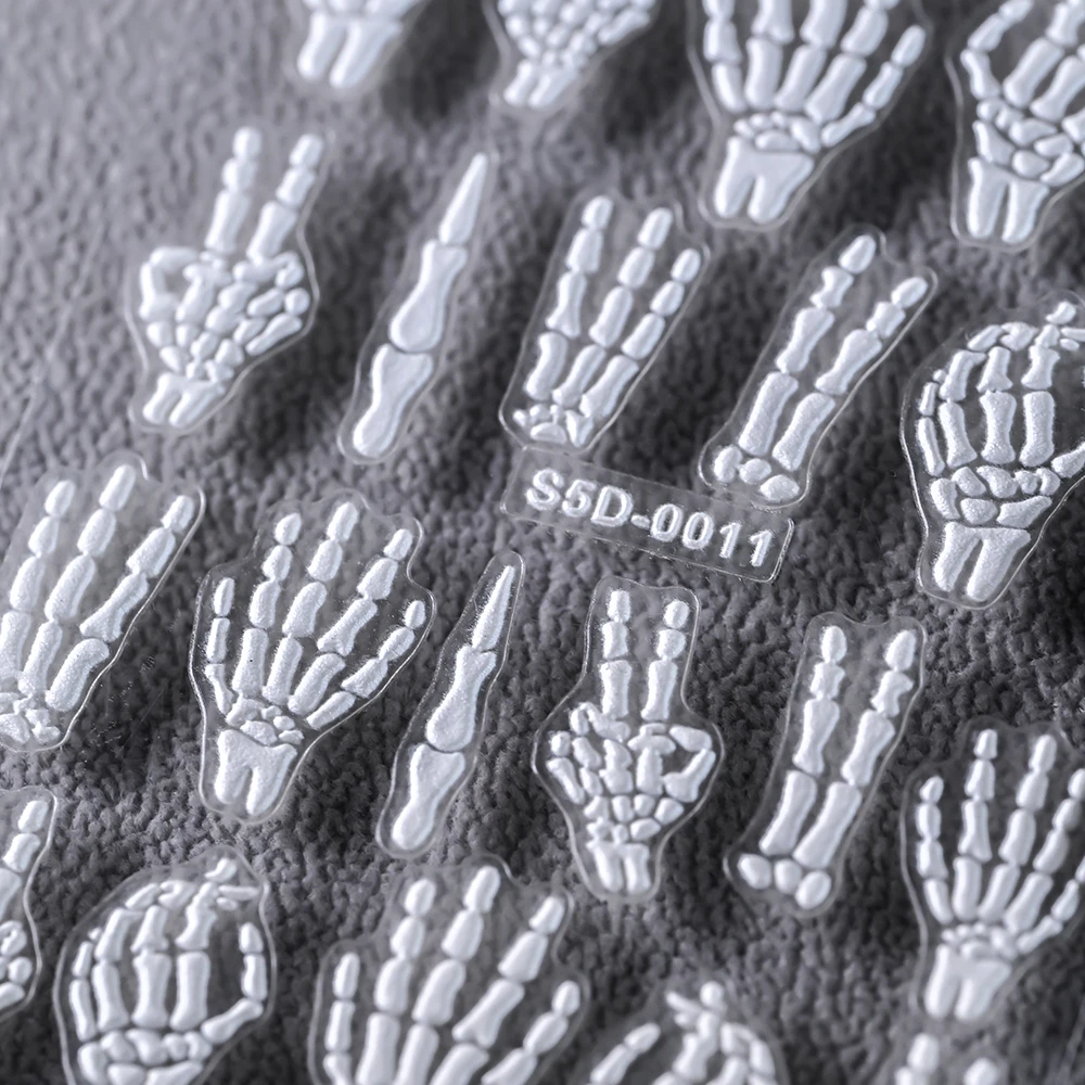 1Pc Punk Weiß Skeleton Hand Nail art Aufkleber 5D Schädel Hand Form Klebstoff Aufkleber DIY Halloween Sliders Maniküre dekoration