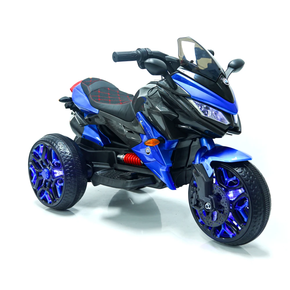

Детский мотоцикл 12 В: характеристики тренировочных колес, ручное управление дроссельной заслонкой, сверкающие светодиодные шины и сиденье премиум-класса из полиуретана.