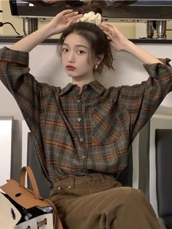 Retro Hong Kong Sle…