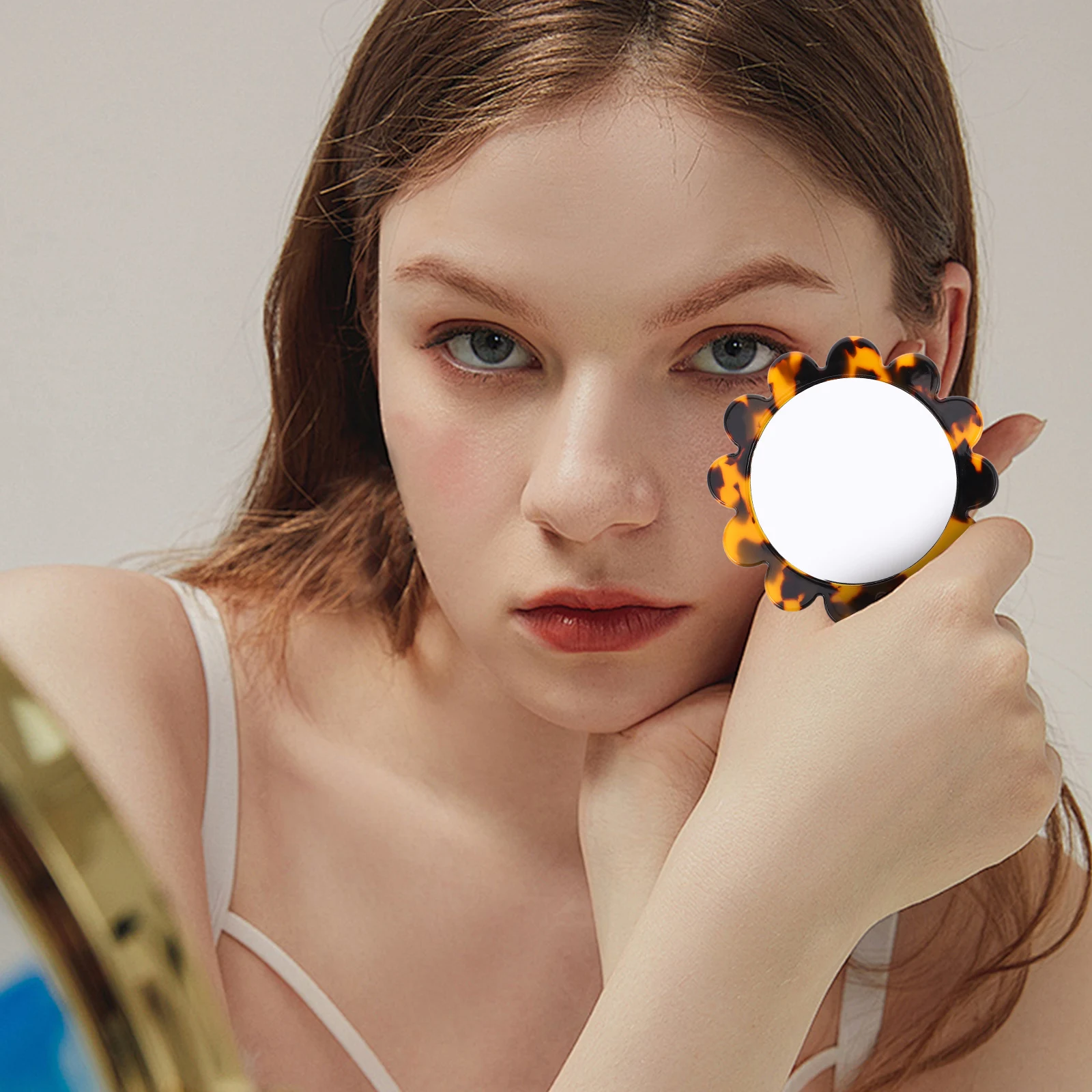 

Small Round Mirror of Sunflower Compact Cute Hand Print Vanity Braiding Girl's Makeup