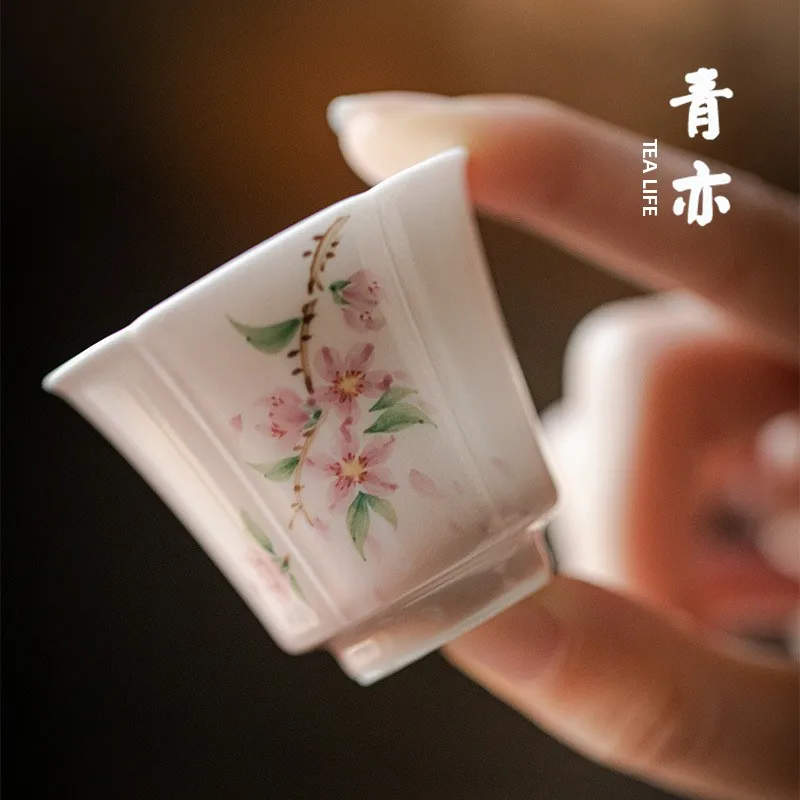

Чайная чашка ручной росписи с цветочным узором под глазурью, индивидуальная чашка для домашнего использования, чашка для ценителей чая, китайский фарфор