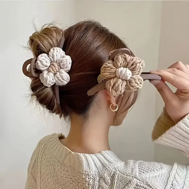 

Vintage Knitted Flower Hair Clip Flower Decorative Hair Claw Clip, Autumn/Winter Knitted Shark Clip, Women's Hair Accessories