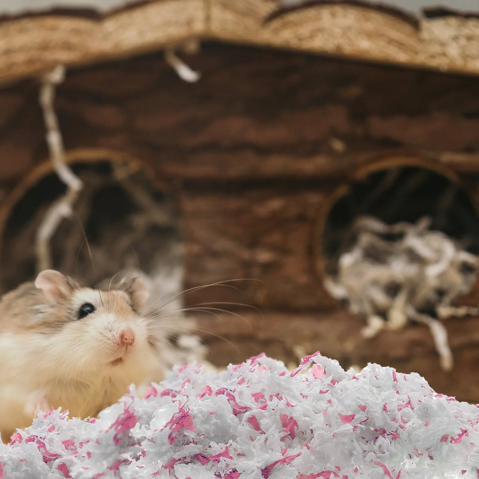 1 Bag Low Dust Pet Paper Sawdust Bedding Premium Absorbent Liners Safe for Small Pets Hamster Guinea Pig Rabbit Ferret Cage