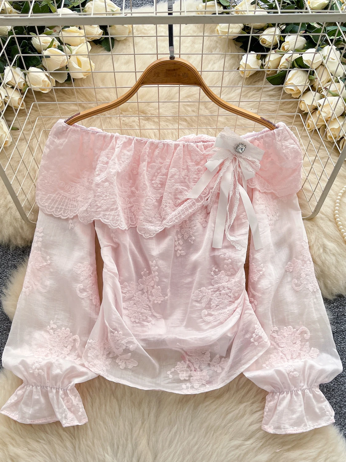 Sweet Heavy Embroidery oulder Bared irt Women's Faion Spring Autumn Season Floral Lace Splicing Versatile Top Trendy