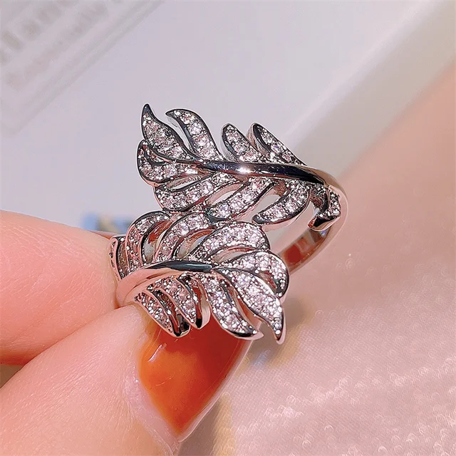 Huitan Fancy Cross Design damski pierścionek z liściem moda wszechstronne kobiece pierścionki wysokiej jakości srebrny trend w kolorze biżuterii prezenty