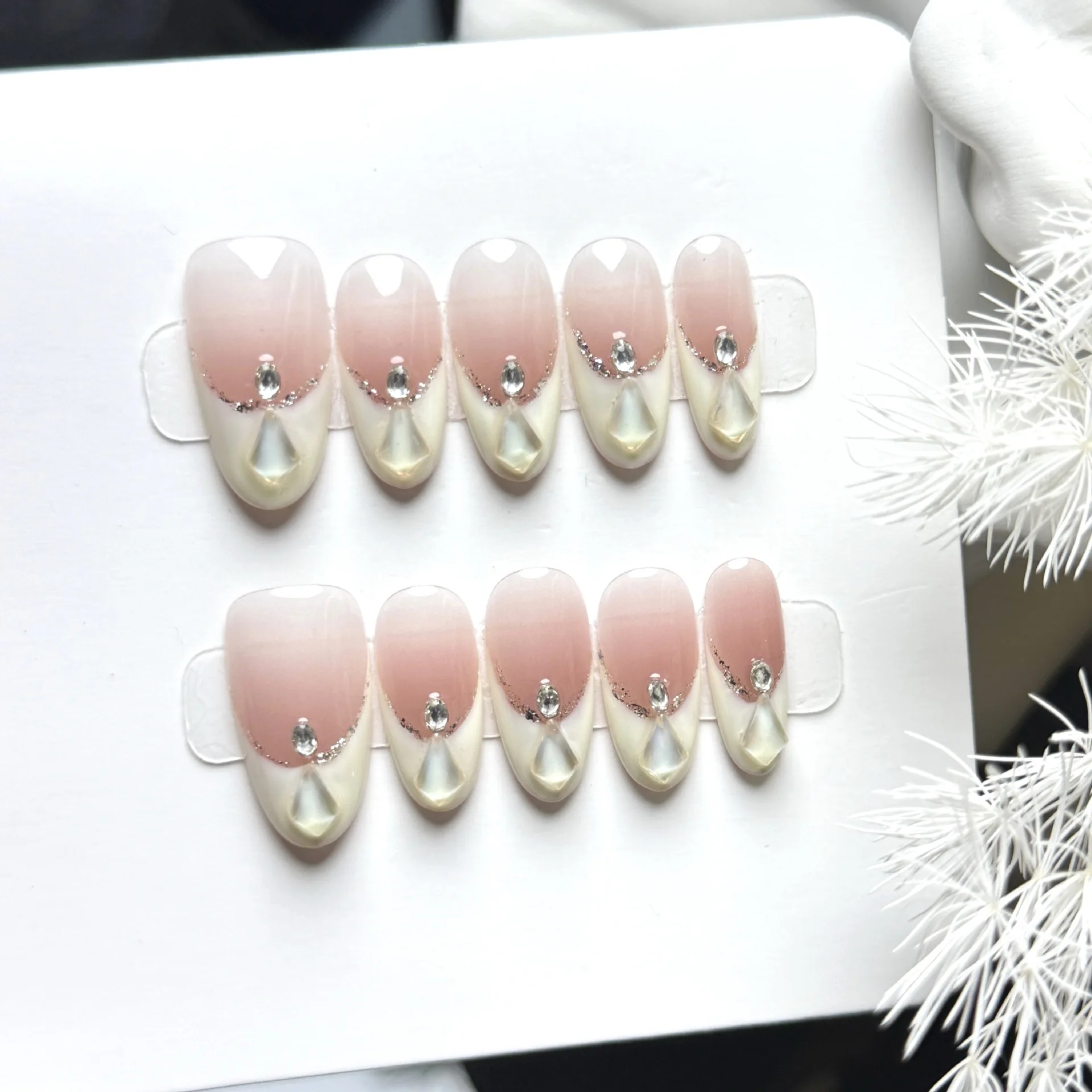 

10pcs Handmade Oval Press On Nails Nude Pink White French Rhinestone Design Sweet Gentle Fake Nails Wearable Nails Art Tips Girl