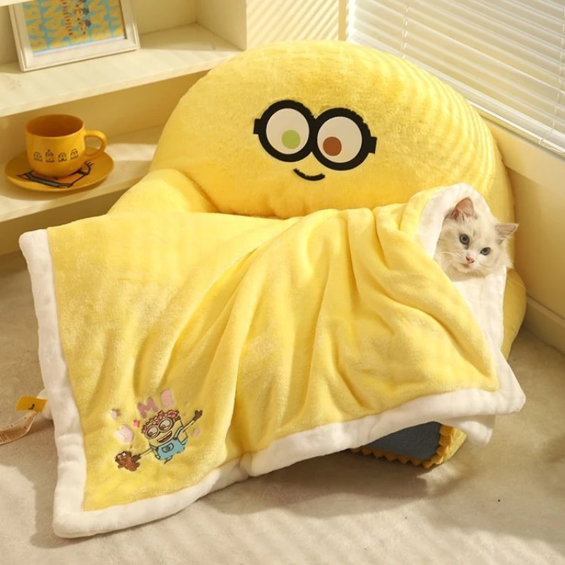 

Minions cartoon cute pet blanket kawaii cat small quilt cat bed dog bed mat air conditioner blanket anime merchandise wholesale
