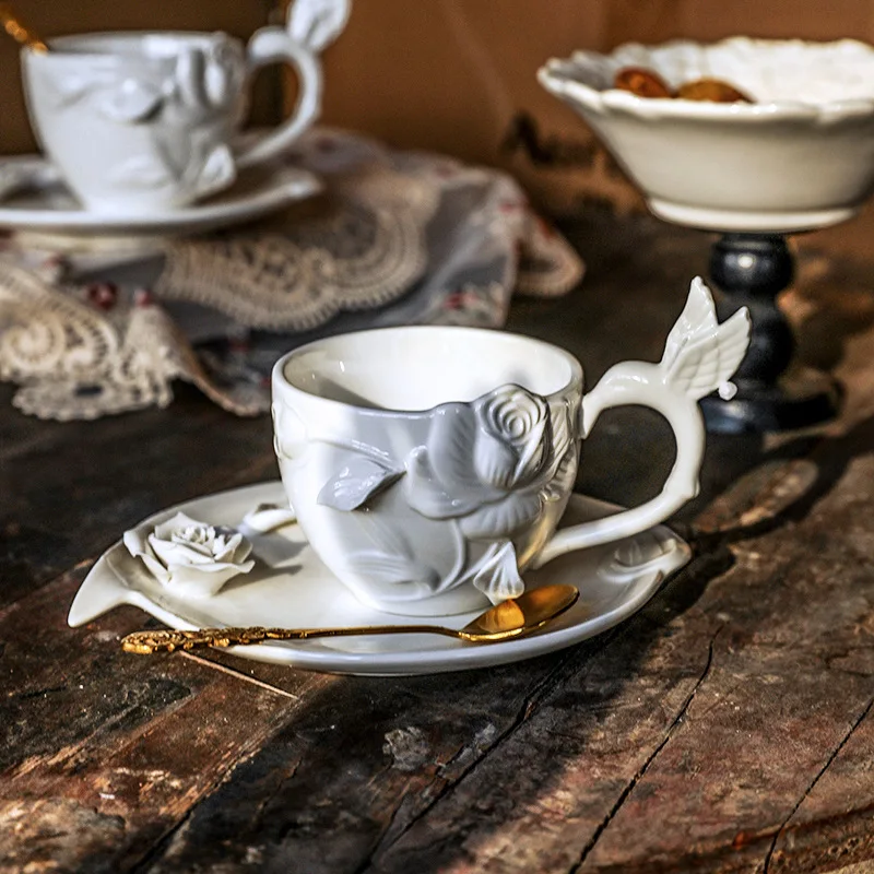 

PYH retro relief rose ceramic coffee cup and saucer set afternoon black tea cup light luxury pinch flower cup