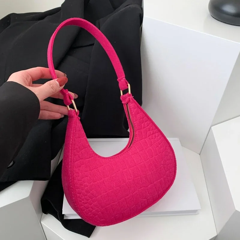 Retro Leisure Women's Handbag Pure Felt Fashion Underarm Bag Senior Design Women Shoulder Bag Designer Solid Color Dumplings Bag - view 4