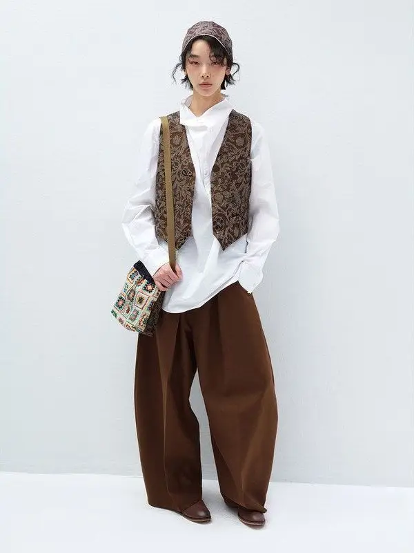 

Новинка! Женский винтажный жилет-кардиган с вышивкой Hello September Bla Label, укороченный, приталенный, из шерстяной смеси, для ношения под одеждой.