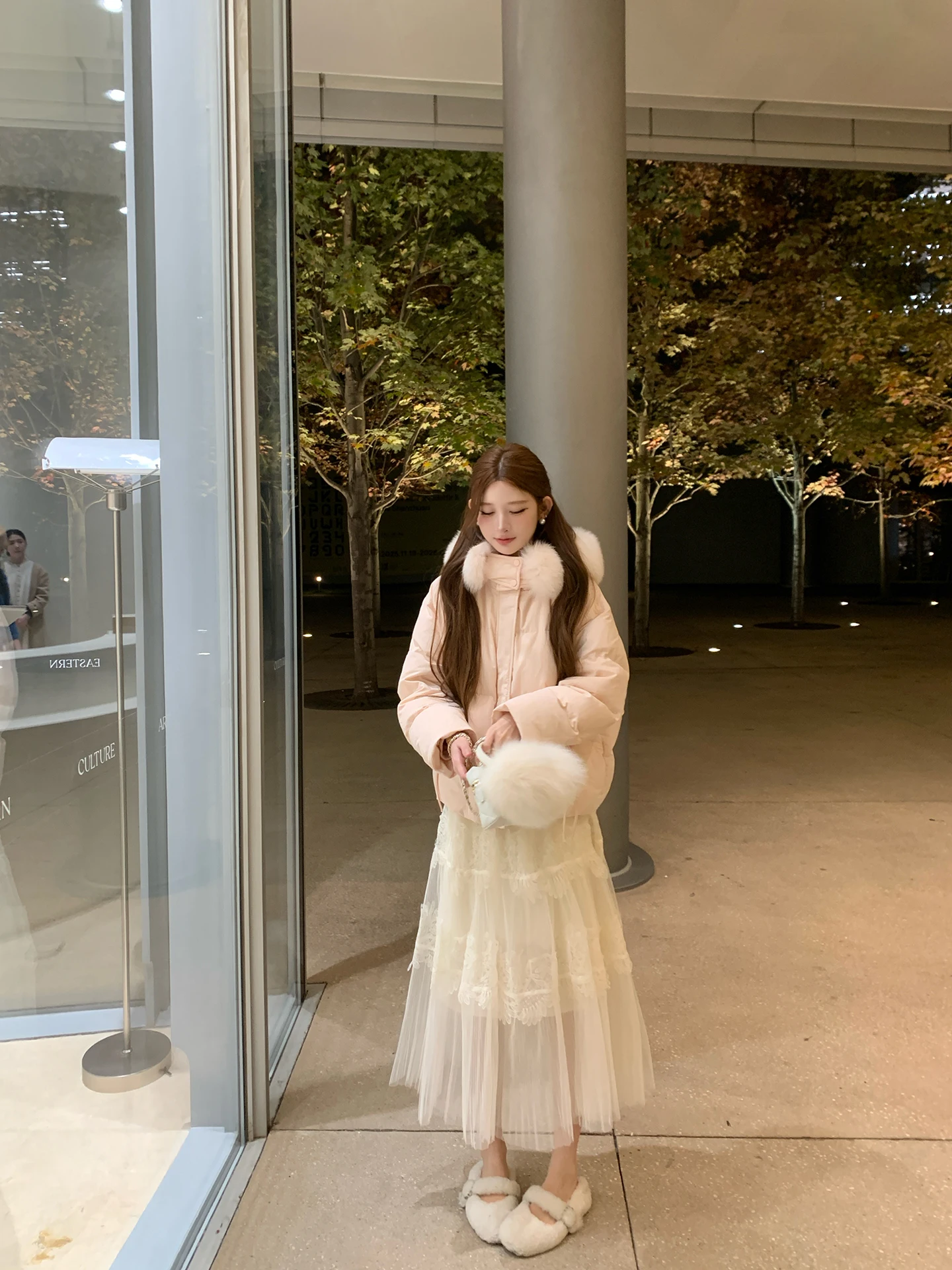 

New Chinese Sle Embroidered Lace Me f Skirt Women Winter New Design Sensation Large Skirt f Skirt Beige Color