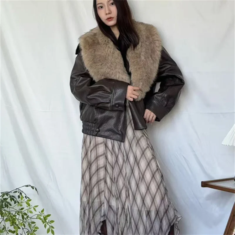 2026 Otoño/Invierno nuevo abrigo de chaqueta con cuello extraíble de piel sintética a la moda de lujo de alta gama