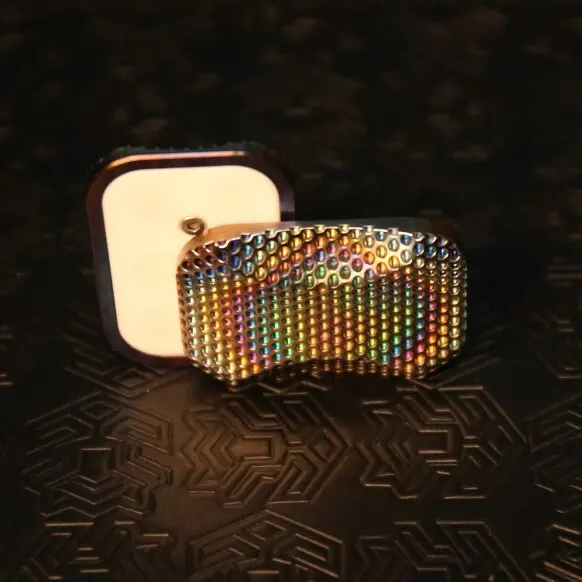 Titanium alloy fingertip stress-relieving toy, infinite-position push-pull metal stress-relieving toy EDC - relieve stress