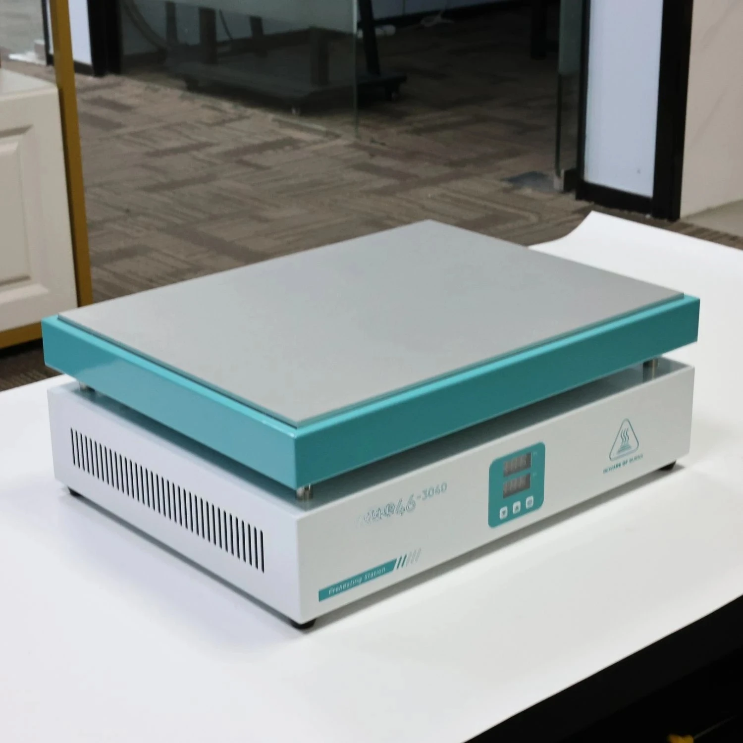 946-3040 1000W LED Digital Display Constant Temperature Heating Station For Mobile Phone BGA Rework PCB Repair