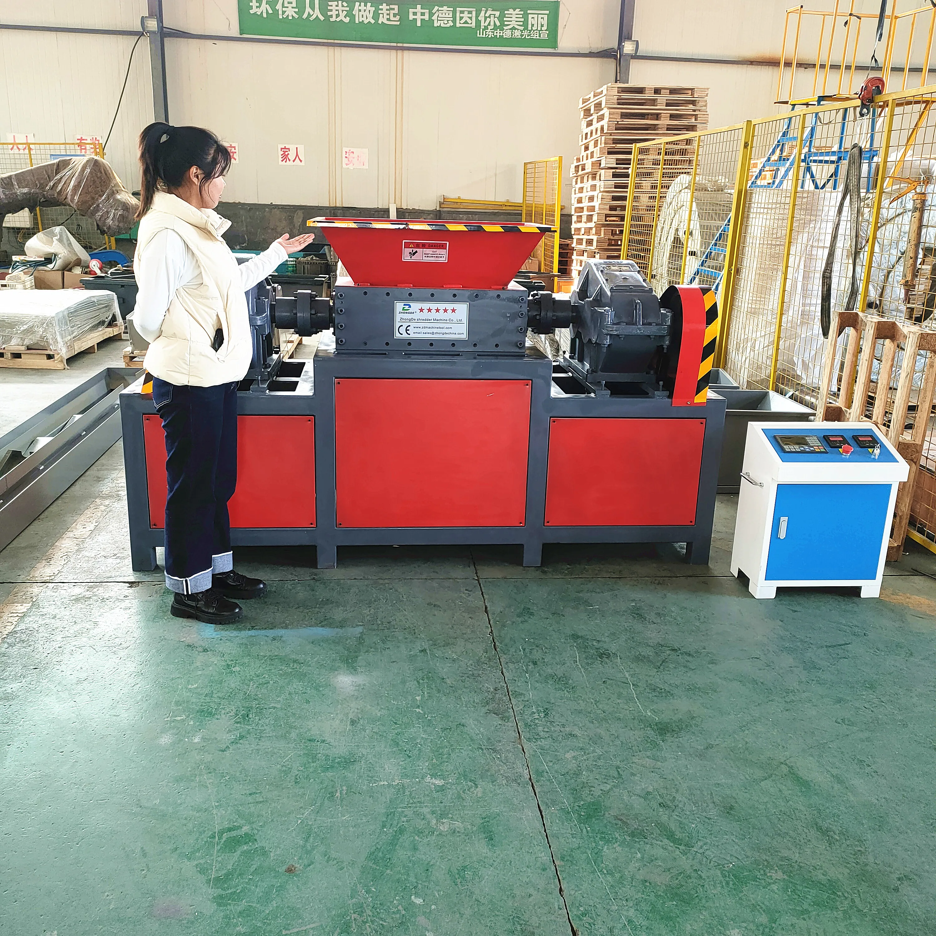 Scrap Car Tire Shredder Machine , Tyre Shredding Machines For Waste Tire Crusher