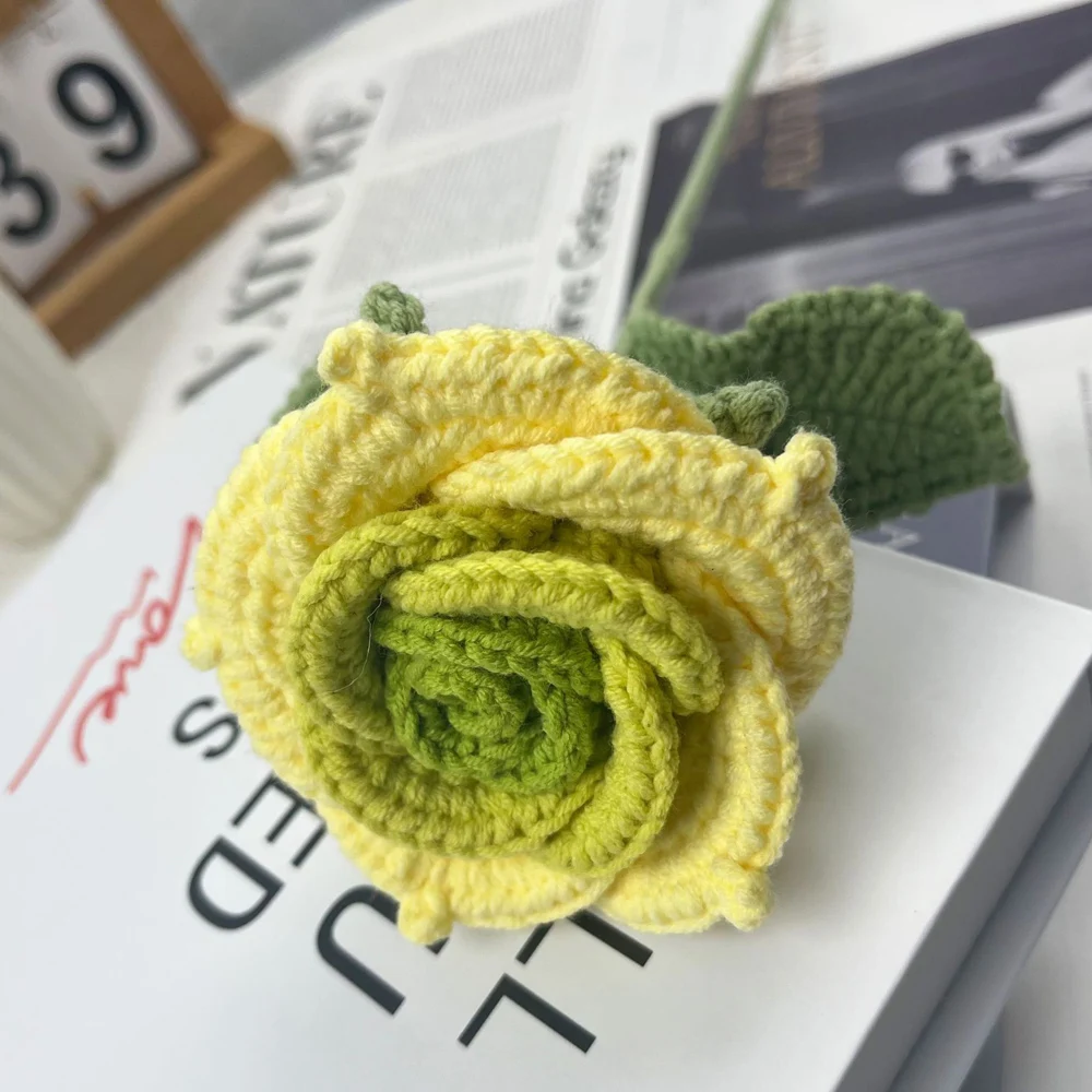 Fatto a mano thailandia Rose Flower Branch Bouquet Flower Wool Crochet Flower Bouquet regalo per la casa vaso decorazione di nozze all'ingrosso