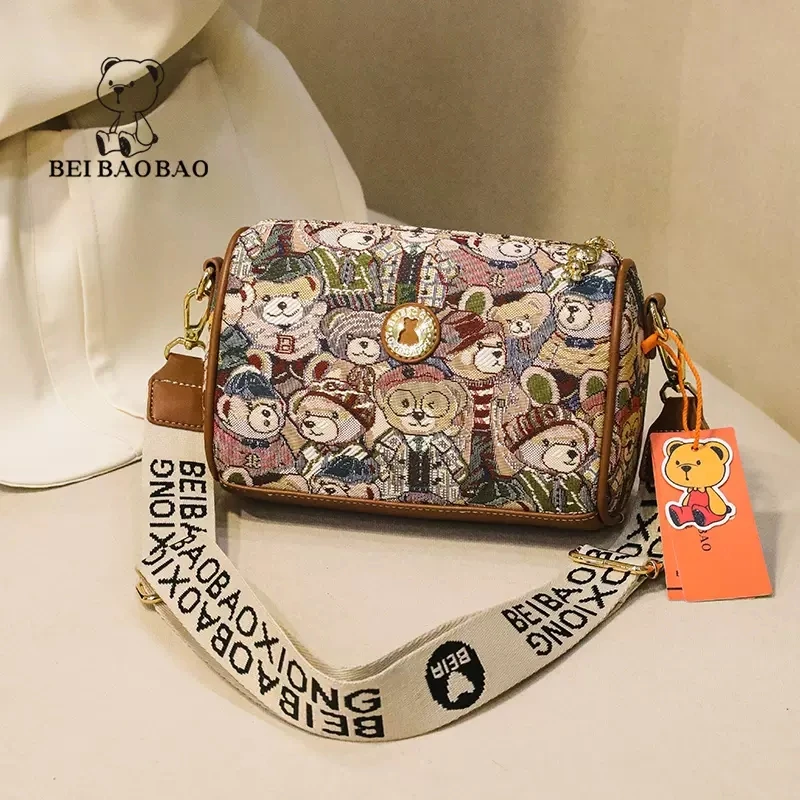 Casual Canvas Shoulder Crossbody Bag Women's Commuter Bag Fashionable Small Bear Cute Single Shoulder Bag Leisure Style