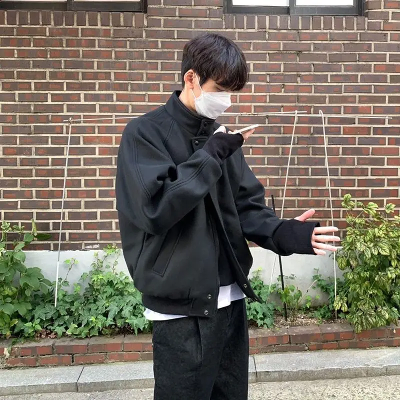 

Мужское зимнее пальто из шерстяной смеси: стильное, красивое, привлекательное, очаровательное, приятное на вид, изысканное, элегантное, великолепное.