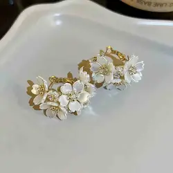 Crystal Flower Earrings Korea New Design Fashion Jewelry Earring Exquisite Elegant Women Wedding Party Accessories