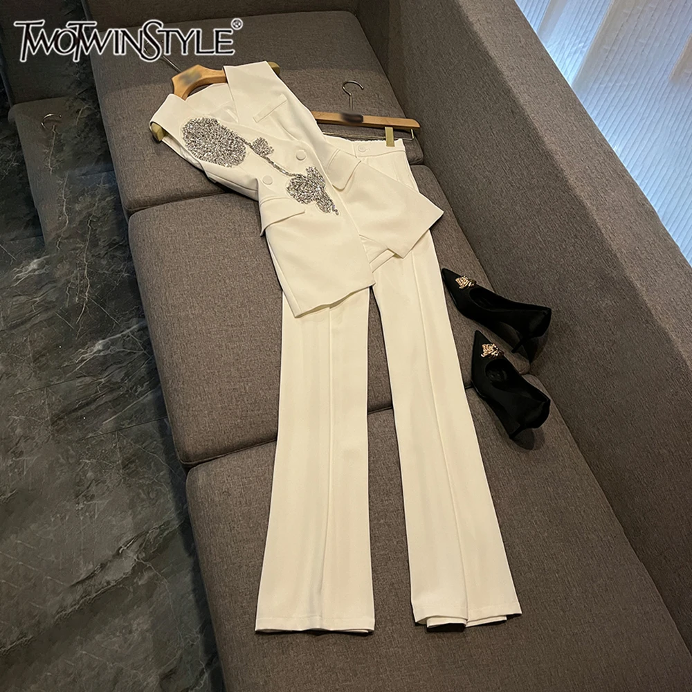 

TWOTWINSTYLE Designer Two Piece Sets For Women V Neck Printing Sleeveless Top High Waist Pants Chic Set Female Style KSE533037