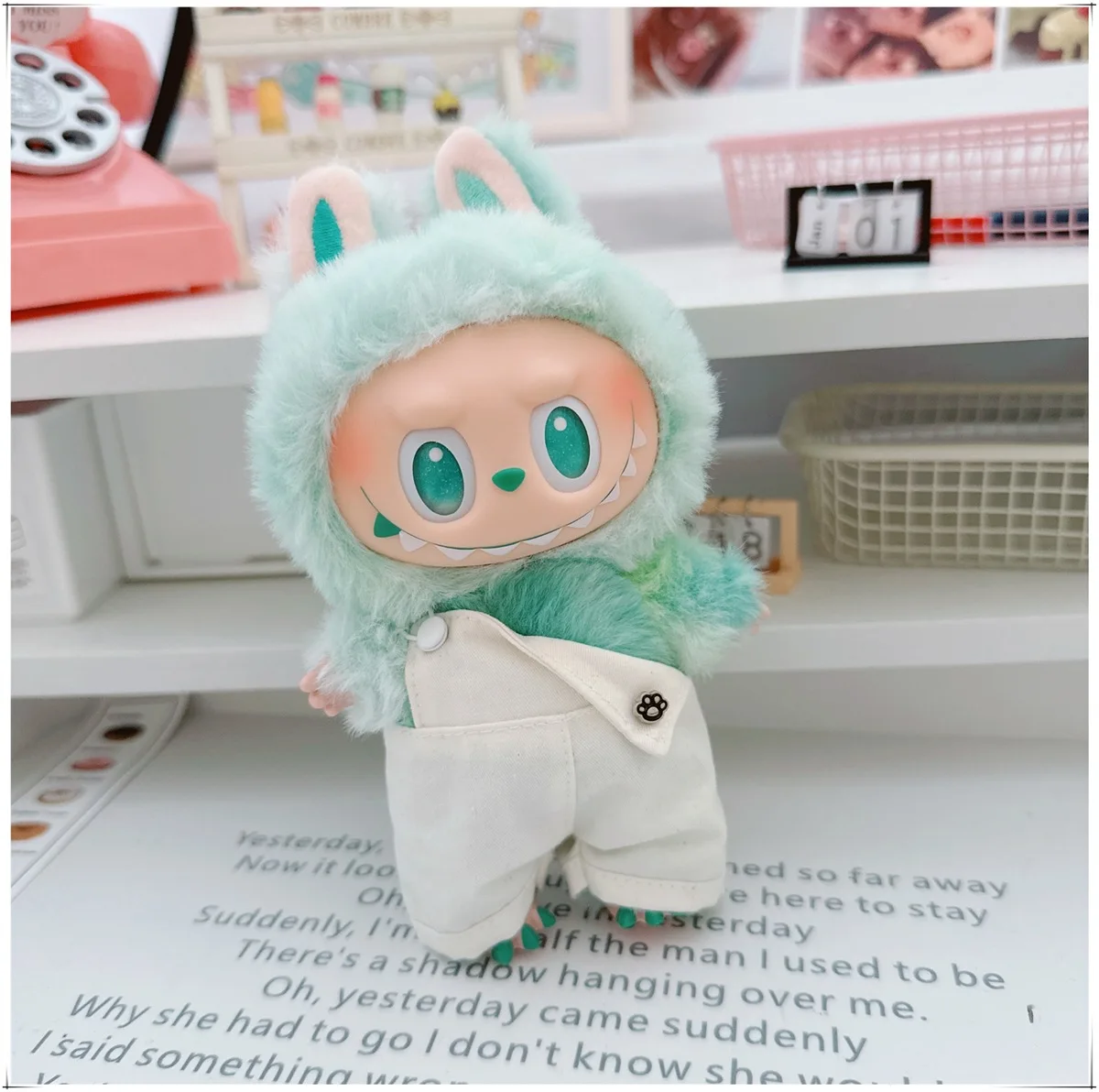 Labubu 3.0 Big Into Energy Pantaloni con bretelle per bambole da 15/17 cm Abbigliamento da lavoro quotidiano Accessori per bambole