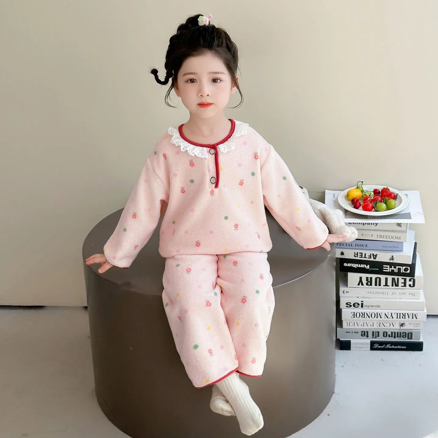 

Осенне-зимняя утепленная домашняя одежда для девочек, пижамы из двух предметов с цветочным принтом, мягкая домашняя одежда, модная повседневная детская одежда