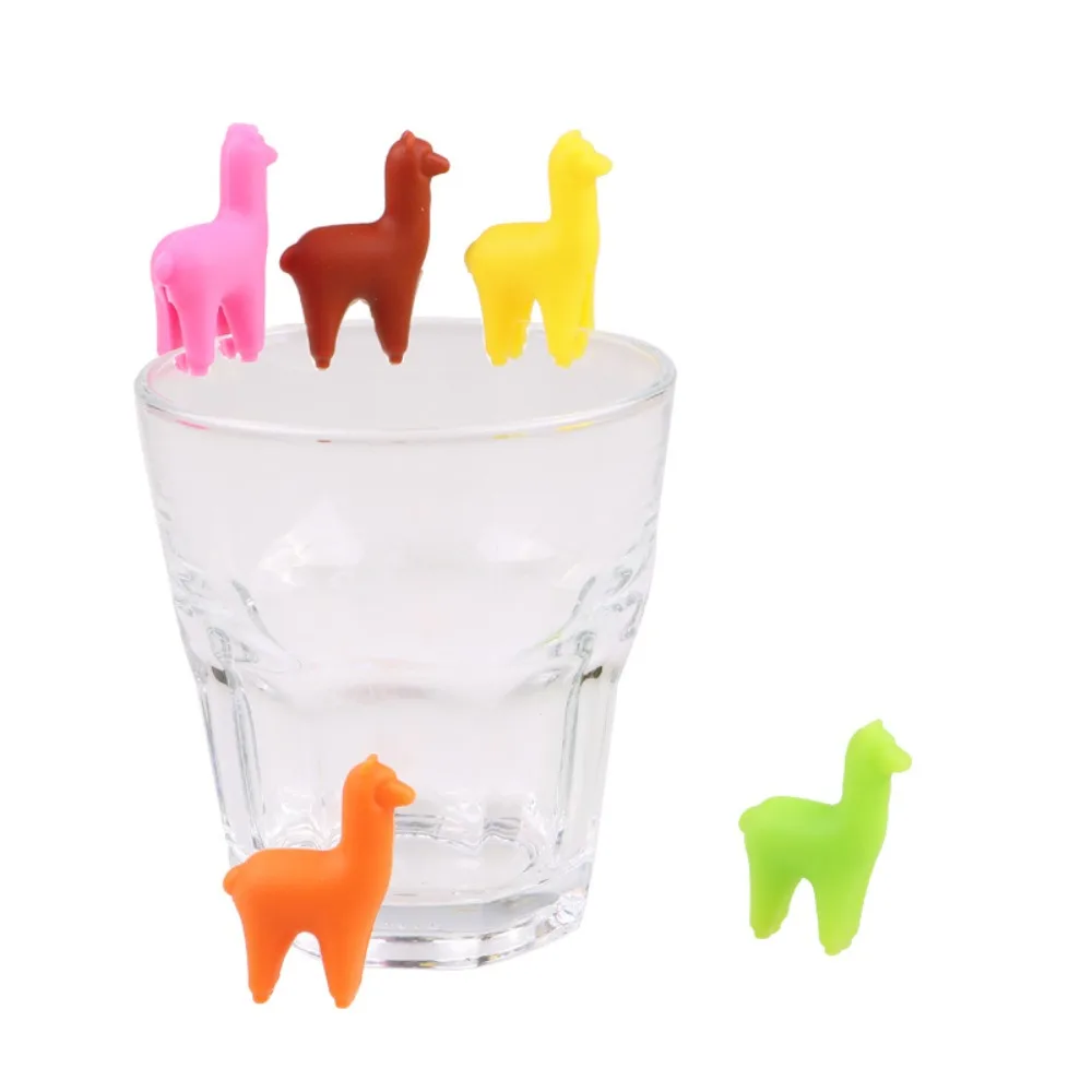 6Pcs Silicone Material Glass Marker Bird Shaped Alpaca Shaped Cup Charm Easy To Clip Reusable Glass Label Party Gathering