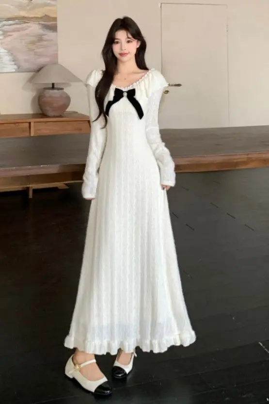 暖かさエレガントな女性の秋/冬フリース裏地付き厚みのあるスカートフレンチメイドスタイルレースドレススリムインナーロングドレスTS725