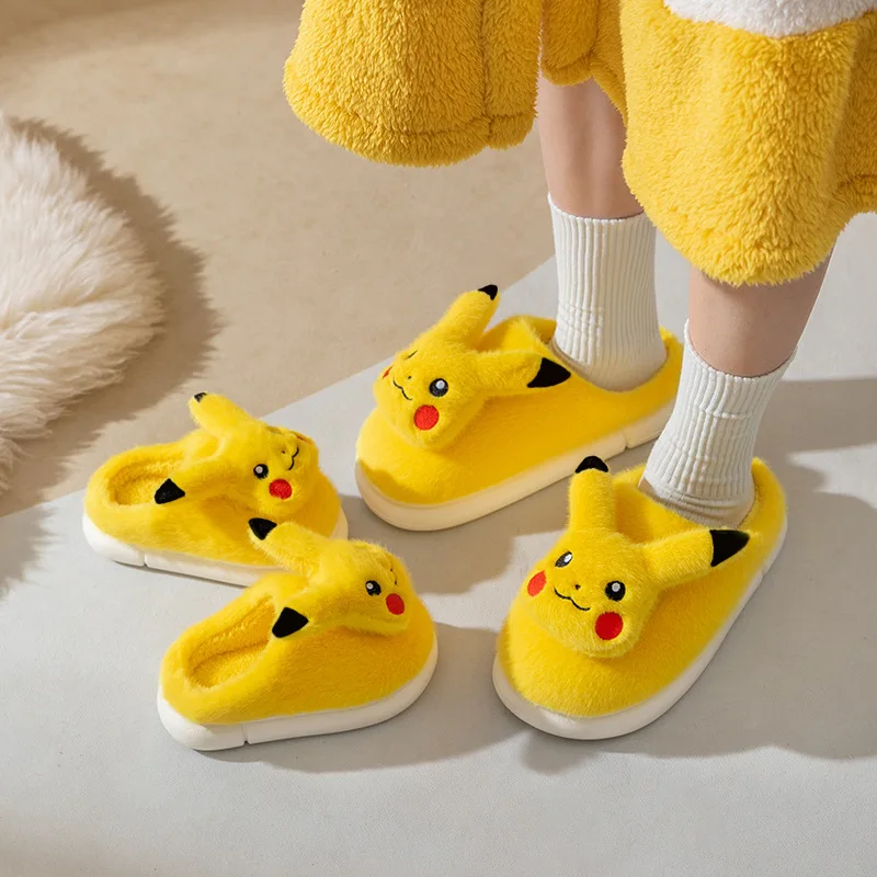 

Новинка 2024, хит продаж, Pok é Mon Pikachu, осенне-зимняя теплая милая хлопковая обувь, оригинальный детский подарок на день рождения в стиле аниме