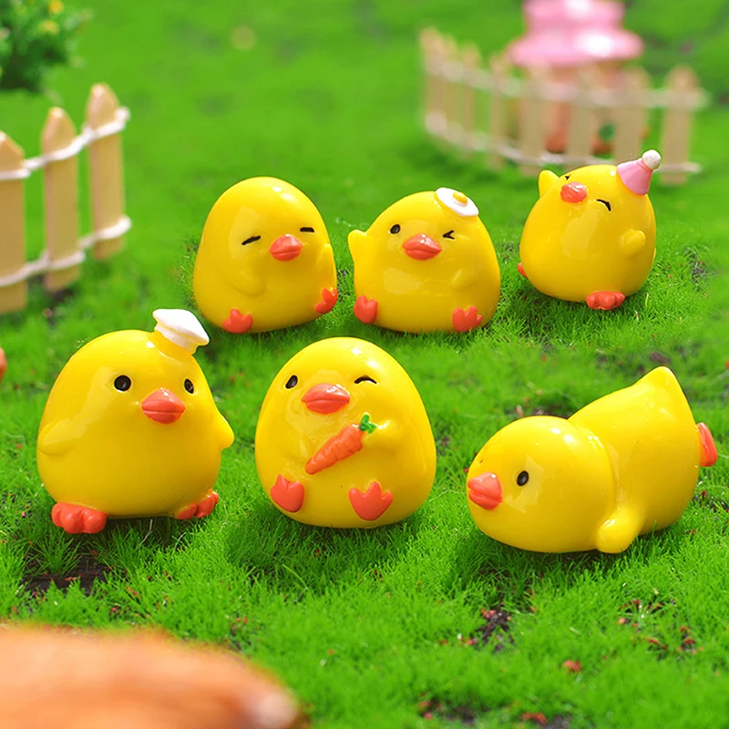 1 Pcs Adorable Cartoon Cute Chef Duckling Micro Landscape Desktop Ornaments Carrot Duck DIY Home Decor Crafts Small Accessories