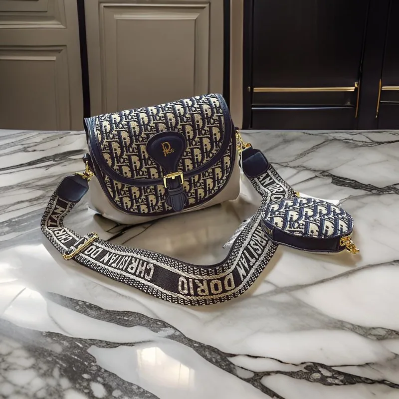 

Polished Designer Crossbody Bag Women Elegant Vintage Clutch Minimalist Leather Tote Purse Luxury Commuter Large Capacity