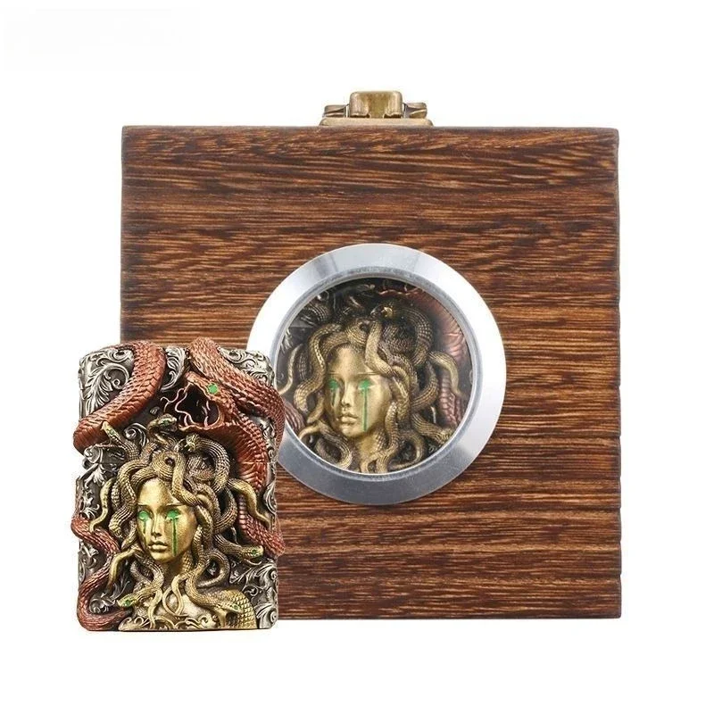 Medusa Armor brandstofaansteker, lichtgevende klassieke slijpschijfaansteker, sigarettenaccessoires, herencadeau