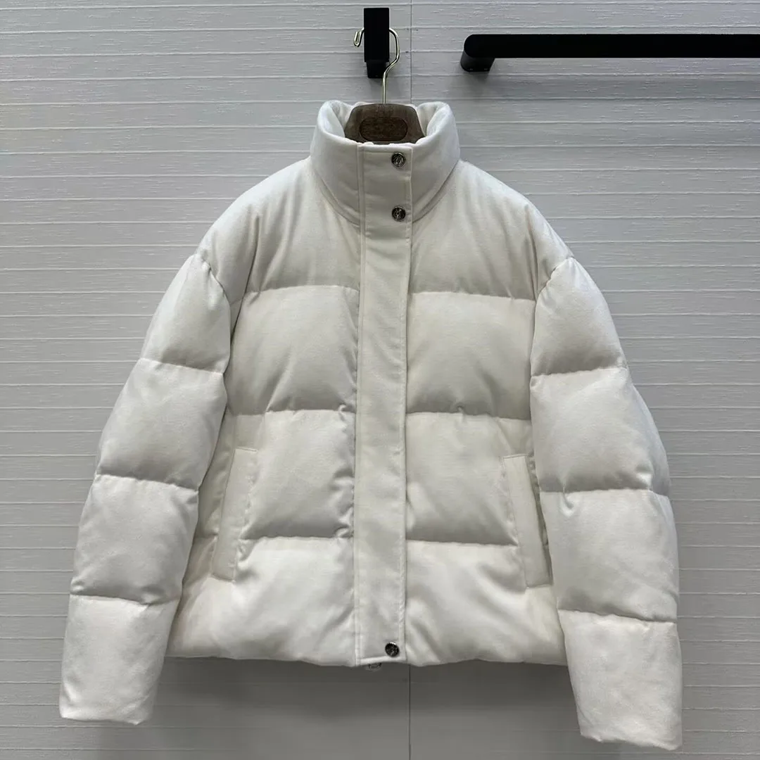 

Новое зимнее толстое белое пальто на утином пуху в стиле Old Money, женское свободное повседневное базовое теплое пальто с воротником-стойкой и длинными рукавами