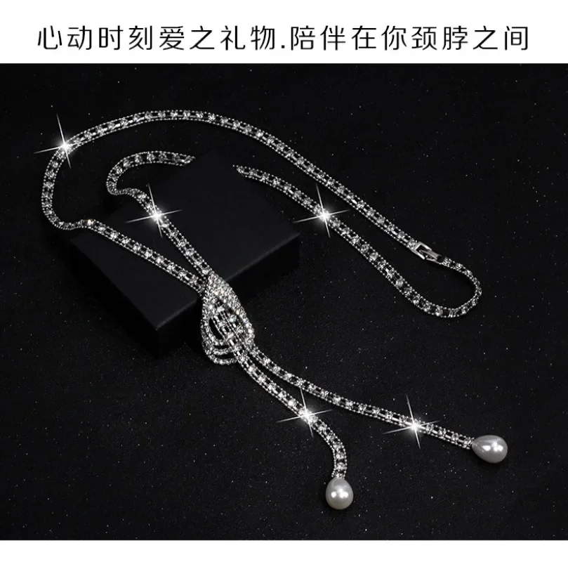 

Necklace, versatile and fashionable accessory, women's claw chain, all diamonds, water drop geometric long sweater chain